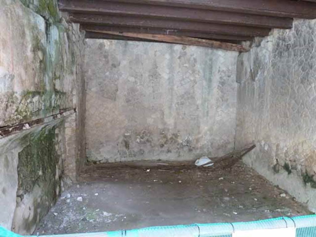 Ins. V, 20. May 2010. Looking south in rear room.